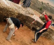 Excavación arqueológica y rehabilitación del nido de ametralladoras de la Guerra Civil en el Cerro de la Tía Emilia (octubre de 2014)